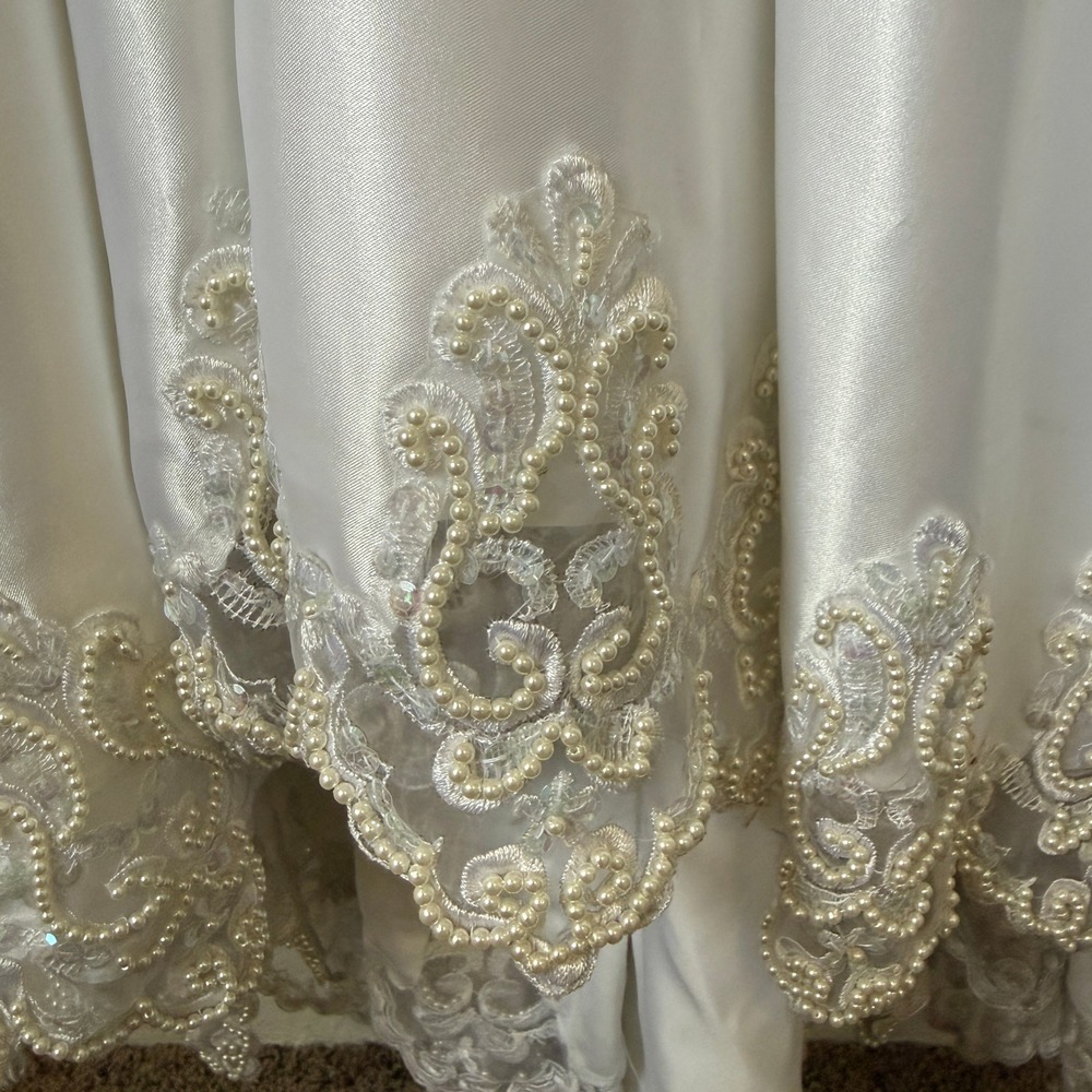 Vintage Lili International 80s Wedding Dress Satin Lace Puff Sleeve Back Bow - Picture 14 of 16